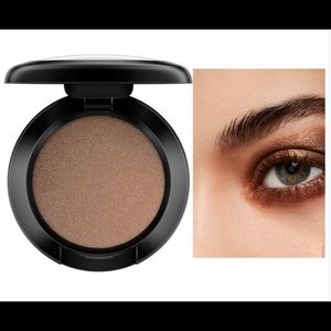 MAC COSMETICS Woodwinked Veluxe Pearl Eyeshadow